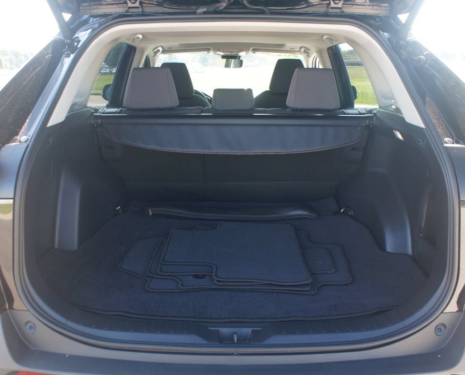 Used 2025 Toyota RAV4 XLE w/ Convenience Package AWD/4WD image 16