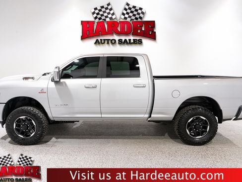 Used 2026 RAM 2500 Laramie AWD/4WD image 1