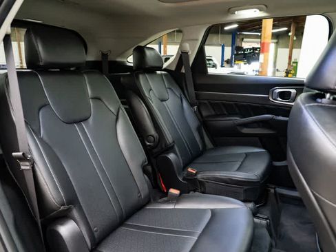 Used 2022 Kia Sorento SX AWD/4WD image 28