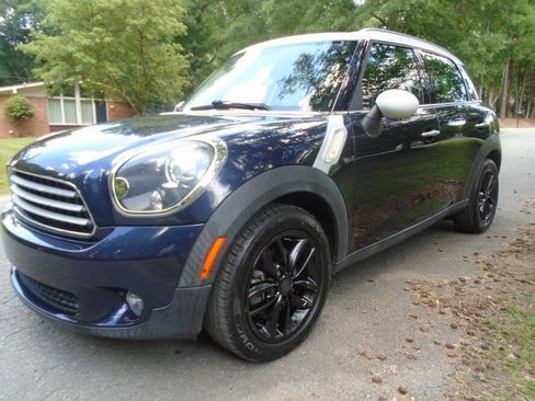 Used 2014 MINI Cooper Countryman FWD image 1
