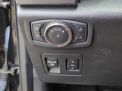 Used 2020 Ford F150 XLT w/ Equipment Group 302A Luxury AWD/4WD image 21