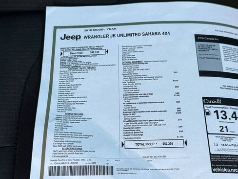 Used 2018 Jeep Wrangler Unlimited Sahara w/ Dual Top Group AWD/4WD image 33