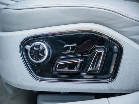 Used 2018 Audi A8 L 4.0T image 26