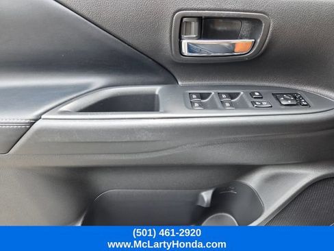 Used 2020 Mitsubishi Outlander SE FWD image 34