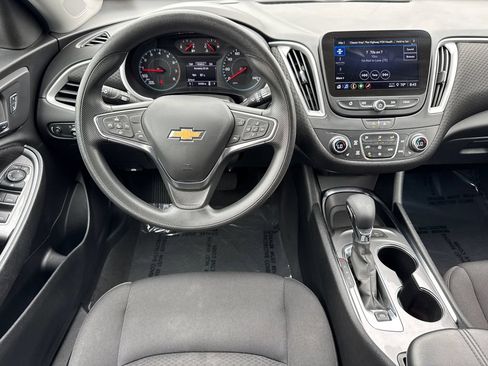 Used 2024 Chevrolet Malibu LT FWD image 22