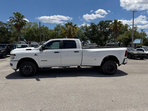 New 2026 RAM 3500 Big Horn AWD/4WD image 3