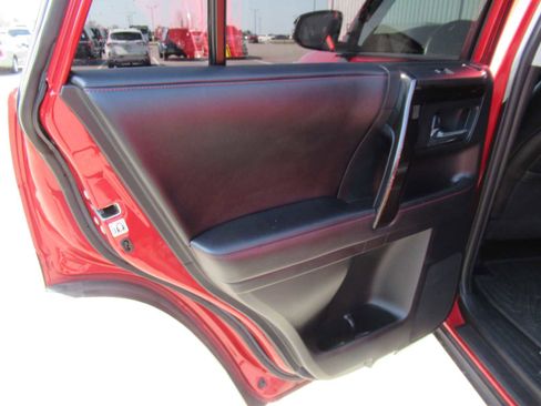 Used 2016 Toyota 4Runner Trail Premium image 23