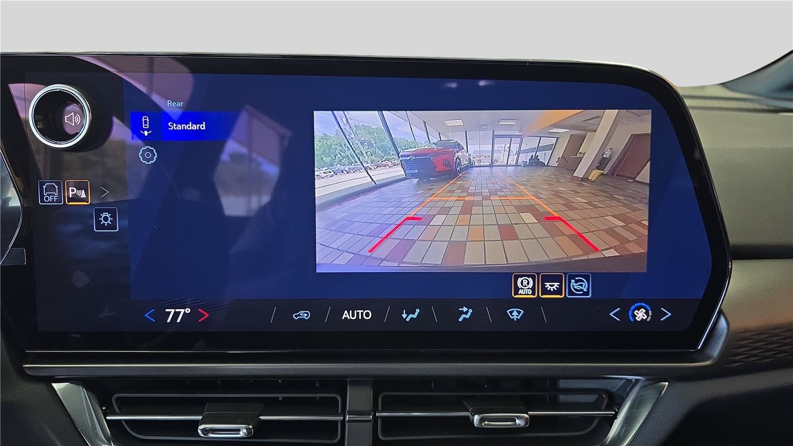 Used 2026 Chevrolet Equinox EV LT FWD image 22
