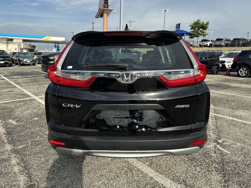 Used 2018 Honda CR-V LX image 5