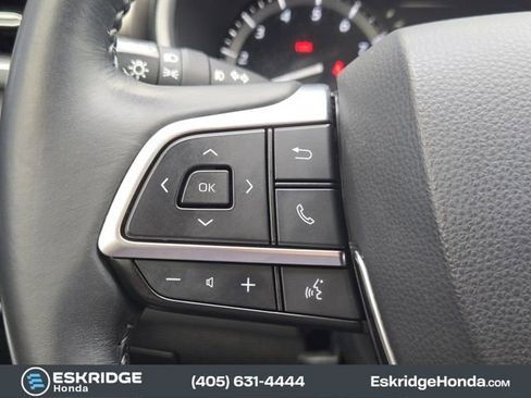 Used 2021 Toyota Highlander XLE image 30