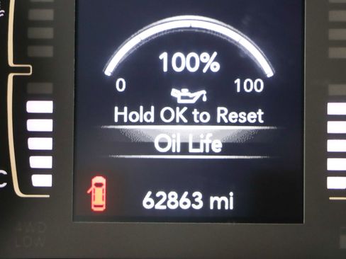 Used 2020 Jeep Cherokee Latitude Lux w/ Quick Order Package 26H Lux image 16