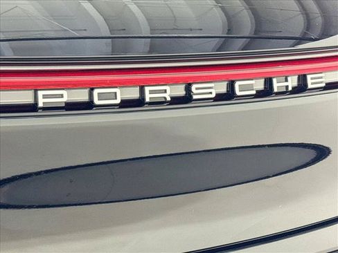 Certified 2026 Porsche Macan AWD/4WD image 26