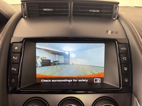 Used 2017 Jaguar F-TYPE R image 18