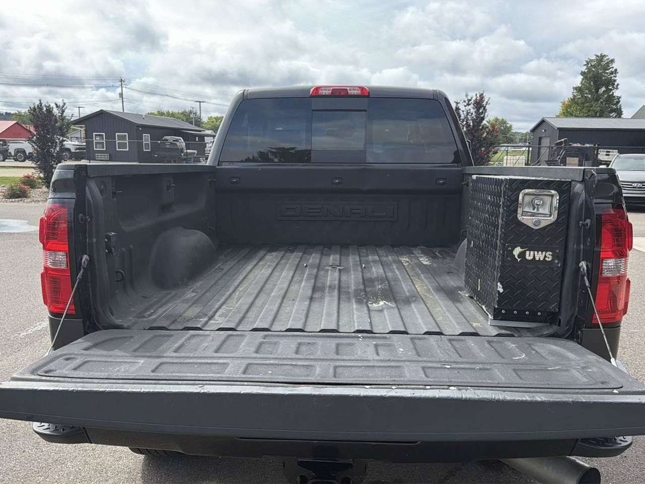 Used 2015 GMC Sierra 2500 Denali w/ Duramax Plus Package AWD/4WD image 16