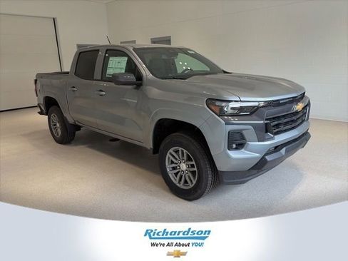 New 2026 Chevrolet Colorado LT w/ LT Convenience Package AWD/4WD image 1
