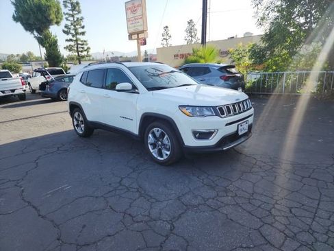 Used 2021 Jeep Compass Limited FWD image 2