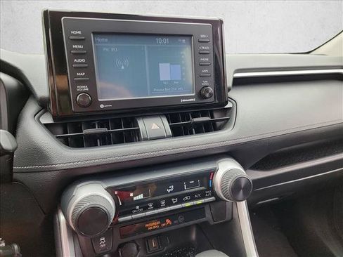 Used 2021 Toyota RAV4 LE FWD image 19