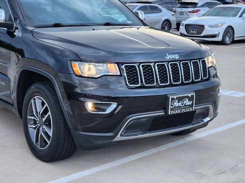 Used 2019 Jeep Grand Cherokee Limited AWD/4WD image 9