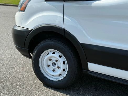Used 2019 Ford Transit 150 148 Medium Roof image 18