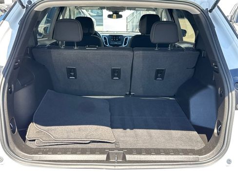 Used 2021 Chevrolet Equinox LT image 12