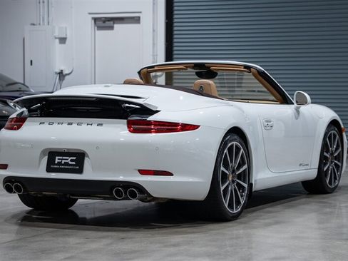 Used 2013 Porsche 911 Carrera RWD image 6