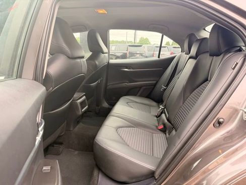 Used 2024 Toyota Camry SE FWD image 12