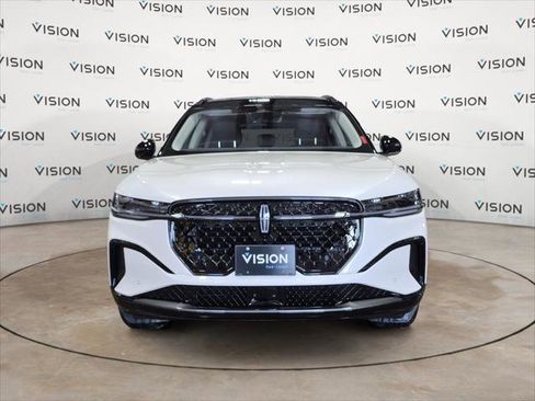 New 2026 Lincoln Nautilus Reserve w/ Jet Appearance Package image 8