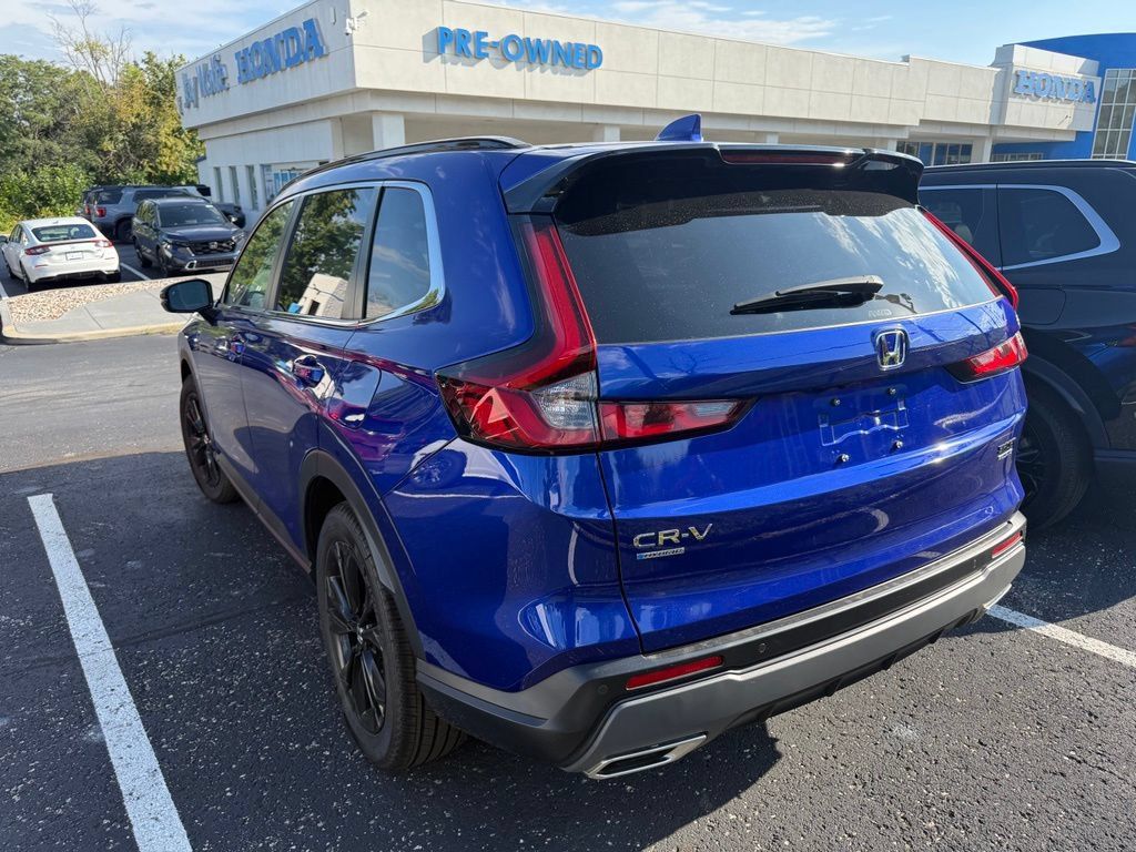 Certified 2025 Honda CR-V Sport Touring image 4