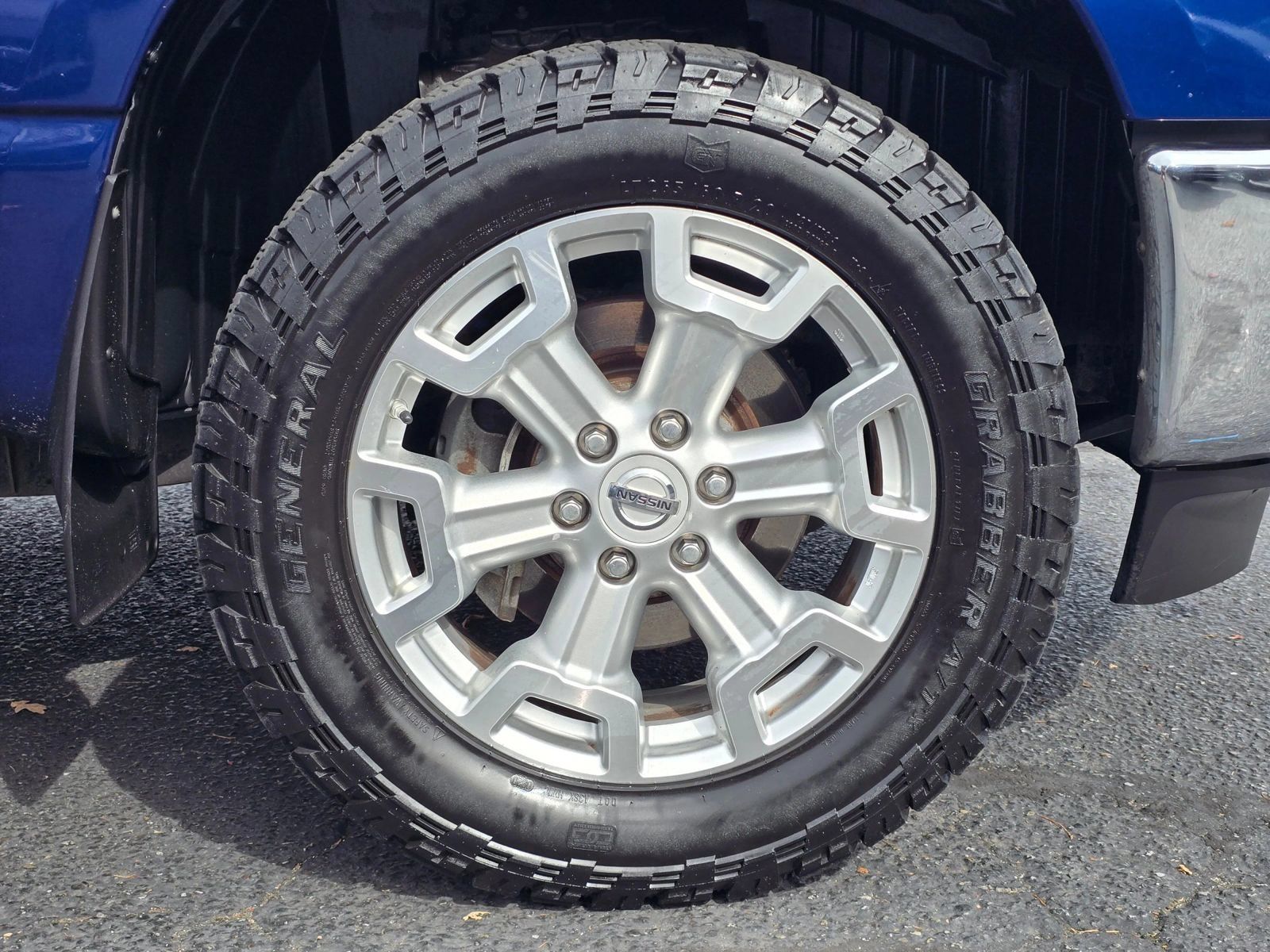 Used 2016 Nissan Titan SL AWD/4WD image 9