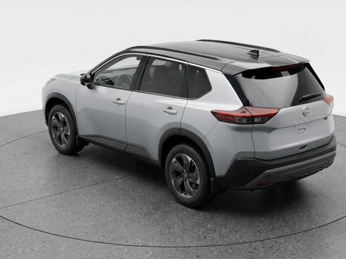 Used 2025 Nissan Rogue SV image 6