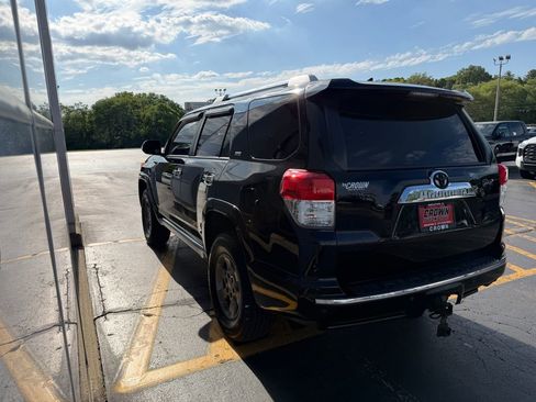 Used 2010 Toyota 4Runner SR5 AWD/4WD image 7
