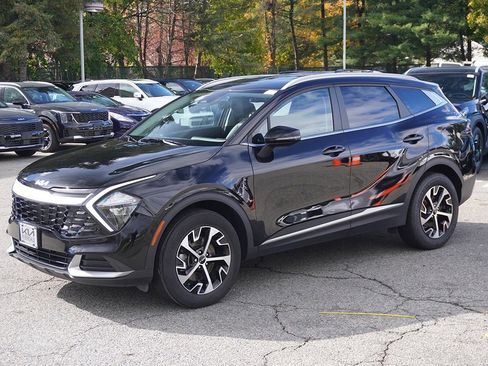 Used 2023 Kia Sportage EX image 9