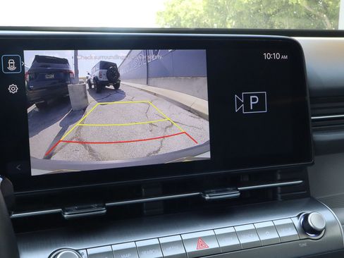 Used 2025 Hyundai Kona SEL FWD image 12