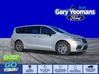 Used 2024 Chrysler Pacifica Limited video 1