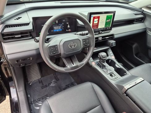 Used 2026 Toyota RAV4 XLE Premium AWD/4WD image 16