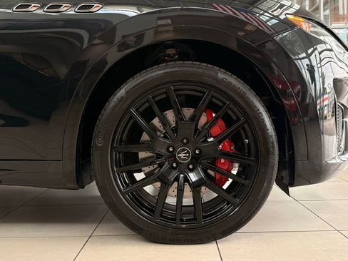 Used 2023 Maserati Levante Modena S AWD/4WD image 19