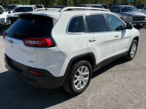 Used 2018 Jeep Cherokee Latitude w/ Cold Weather Group AWD/4WD image 7