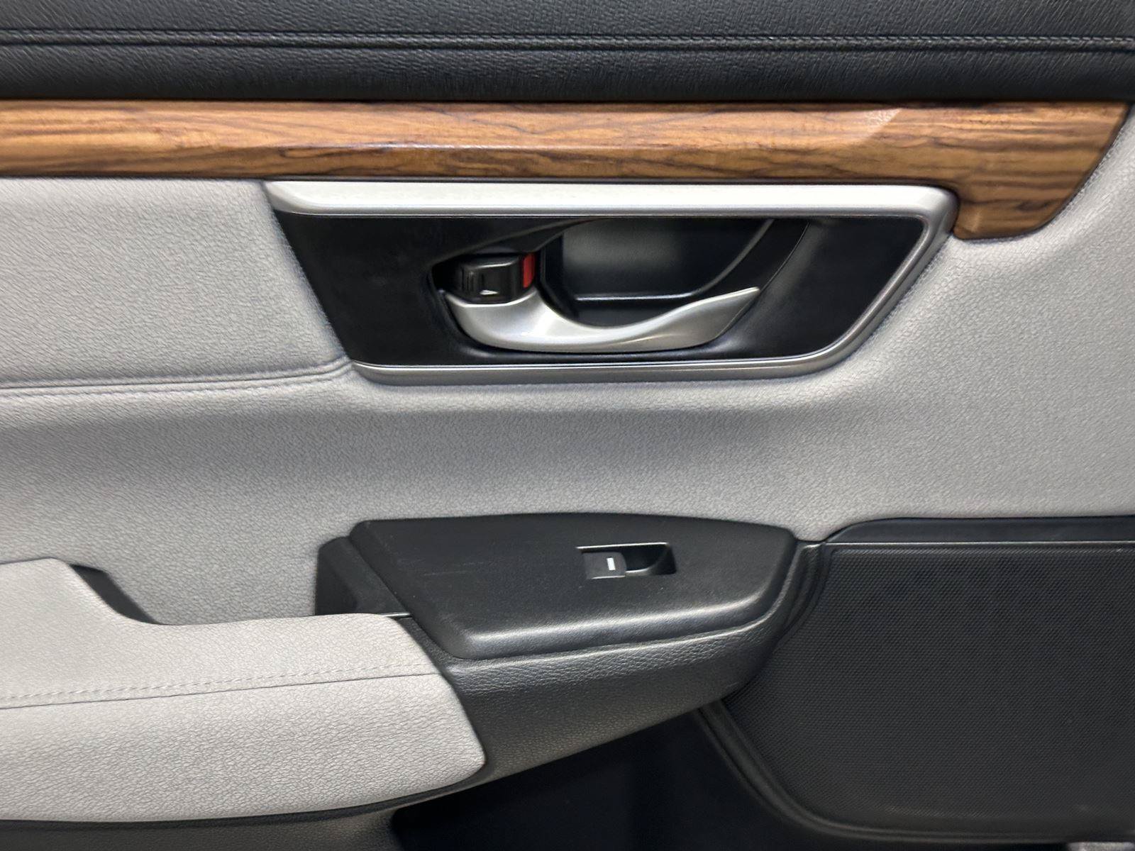 Used 2020 Honda CR-V EX image 30