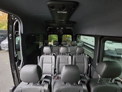 New 2025 Mercedes-Benz Sprinter 2500 image 17
