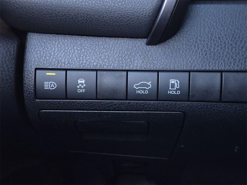 Used 2019 Toyota Camry XSE w/ Phone Cable & Charge Package image 28