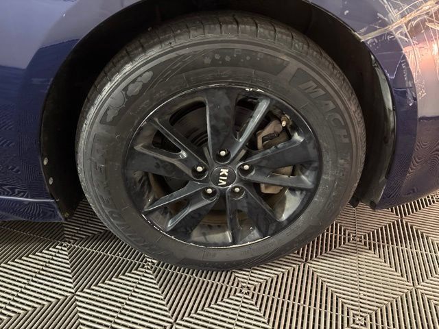 Used 2018 Kia Optima LX FWD image 38