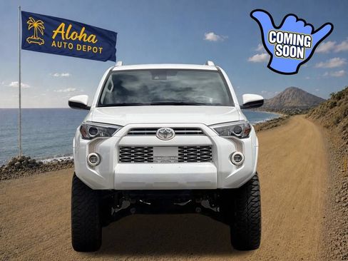 Used 2021 Toyota 4Runner SR5 RWD image 7