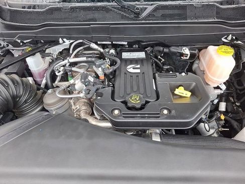 Used 2025 RAM 5500 Tradesman image 28