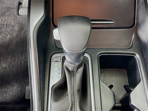 Used 2023 Kia Sorento LX image 17