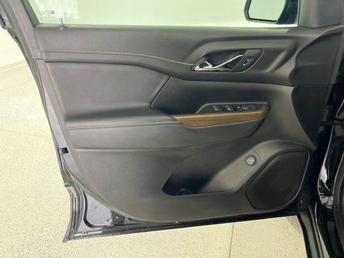 Used 2023 GMC Acadia SLE w/ Driver Convenience Package image 19