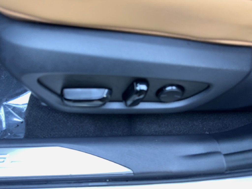 Used 2025 Lexus NX 250 FWD image 32