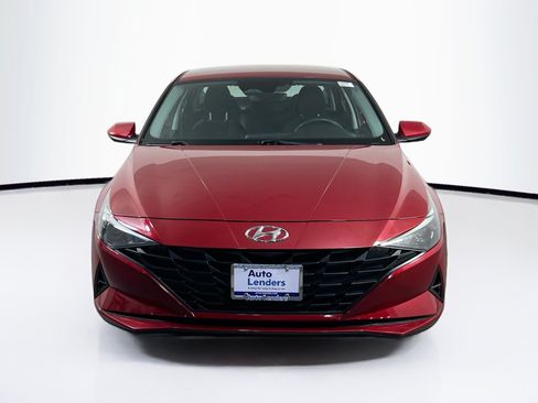 Used 2023 Hyundai Elantra SEL FWD image 2