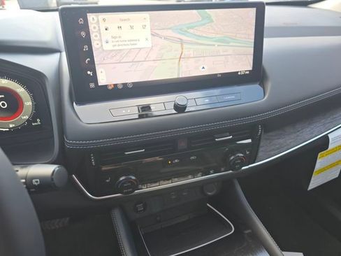 New 2026 Nissan Rogue Platinum w/ Tech Package image 22