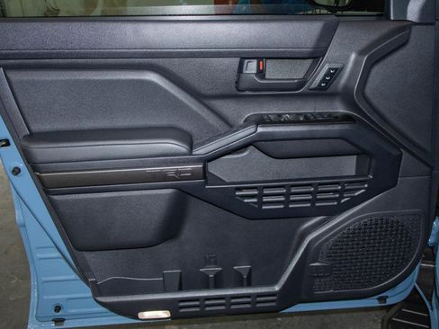 Used 2025 Toyota 4Runner TRD Off-Road Premium image 11