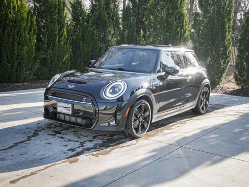 Used 2023 MINI Cooper S image 5